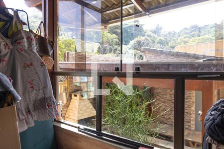 Casa à venda com 300m², 4 quartos e 2 vagas Casa à venda com 300m², 4 quartos e 2 vagasVaranda da Suíte 1