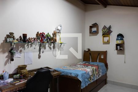 Casa à venda com 300m², 4 quartos e 2 vagas Casa à venda com 300m², 4 quartos e 2 vagasQuarto 1