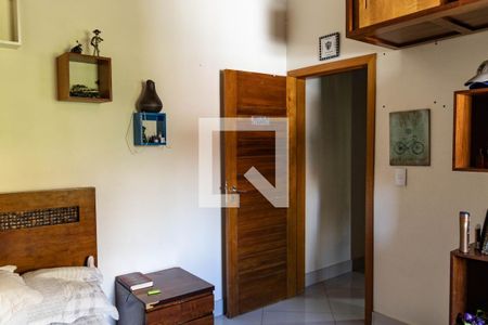 Casa à venda com 300m², 4 quartos e 2 vagas Casa à venda com 300m², 4 quartos e 2 vagasQuarto 2