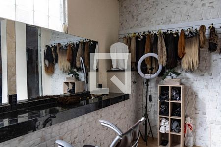 Casa à venda com 300m², 4 quartos e 2 vagas Casa à venda com 300m², 4 quartos e 2 vagasÁrea comum