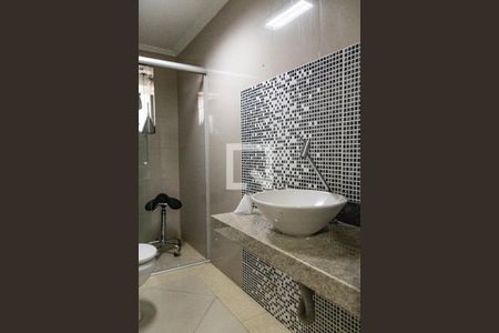 Casa à venda com 300m², 4 quartos e 2 vagas Casa à venda com 300m², 4 quartos e 2 vagasÁrea comum