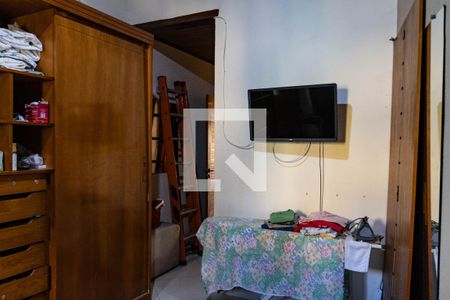 Casa à venda com 300m², 4 quartos e 2 vagas Casa à venda com 300m², 4 quartos e 2 vagasSuíte 2