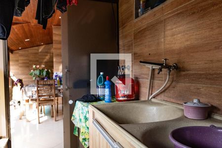 Casa à venda com 300m², 4 quartos e 2 vagas Casa à venda com 300m², 4 quartos e 2 vagasÁrea de Serviço