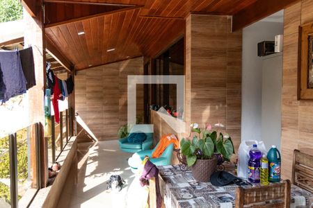 Casa à venda com 300m², 4 quartos e 2 vagas Casa à venda com 300m², 4 quartos e 2 vagasÁrea Externa