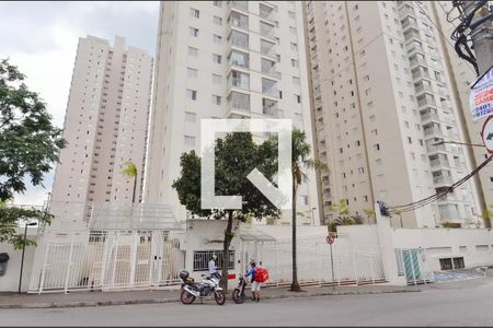 Apartamento à venda com 75m², 3 quartos e 2 vagas Apartamento à venda com 75m², 3 quartos e 2 vagasFachada e portaria