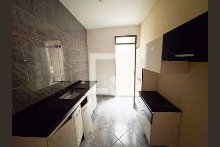 Apartamento à venda com 93m², 2 quartos e 1 vaga Apartamento à venda com 93m², 2 quartos e 1 vagaCozinha
