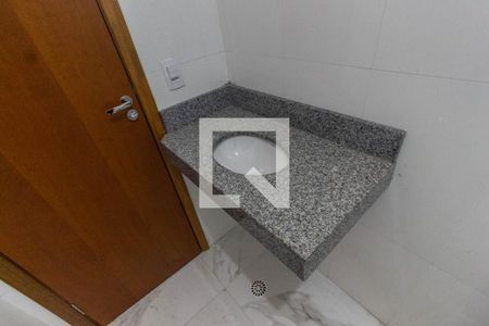 Apartamento à venda com 40m², 2 quartos e sem vaga Apartamento à venda com 40m², 2 quartos e sem vagaBanheiro
