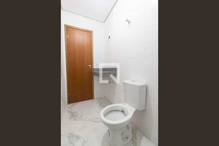 Apartamento à venda com 40m², 2 quartos e sem vaga Apartamento à venda com 40m², 2 quartos e sem vagaBanheiro