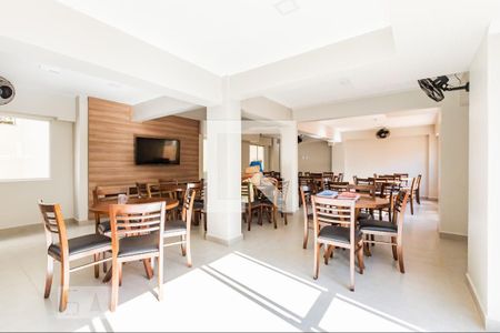 Apartamento à venda com 49m², 2 quartos e 1 vaga Apartamento à venda com 49m², 2 quartos e 1 vagaÁrea comum - Salão de festas