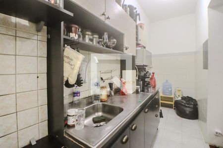 Apartamento à venda com 43m², 1 quarto e sem vaga Apartamento à venda com 43m², 1 quarto e sem vagaCozinha e Área de Serviço