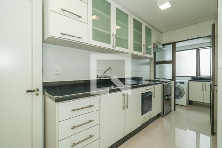 Apartamento à venda com 190m², 2 quartos e 2 vagas Apartamento à venda com 190m², 2 quartos e 2 vagasCozinha