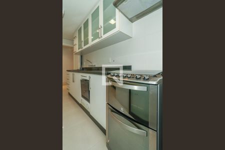 Apartamento à venda com 190m², 2 quartos e 2 vagas Apartamento à venda com 190m², 2 quartos e 2 vagasCozinha