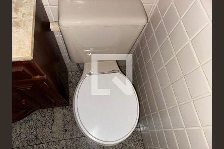 Casa de condomínio à venda com 215m², 3 quartos e 2 vagas Casa de condomínio à venda com 215m², 3 quartos e 2 vagasLavabo