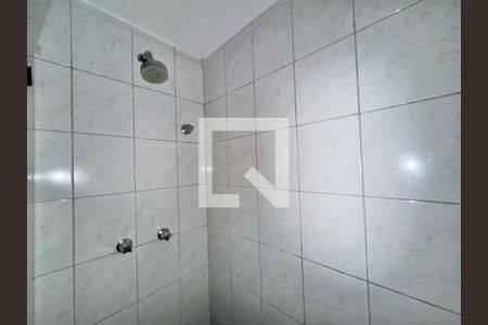 Casa de condomínio à venda com 215m², 3 quartos e 2 vagas Casa de condomínio à venda com 215m², 3 quartos e 2 vagasBanheiro da Suíte 2