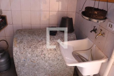 Casa à venda com 232m², 4 quartos e 2 vagasÁrea de Serviço