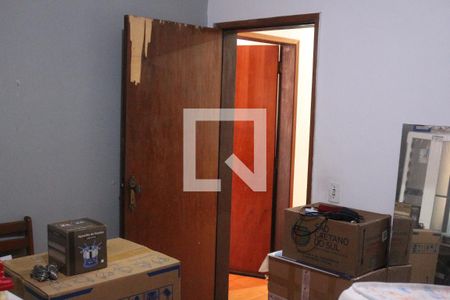 Casa à venda com 232m², 4 quartos e 2 vagasQuarto 2