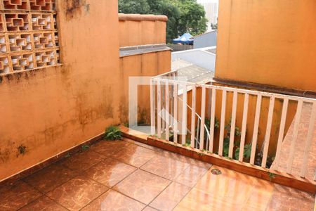 Casa à venda com 232m², 4 quartos e 2 vagasQuintal