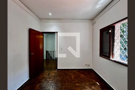Casa à venda com 248m², 4 quartos e 2 vagas Casa à venda com 248m², 4 quartos e 2 vagasQuarto 3