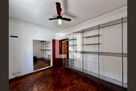 Casa à venda com 248m², 4 quartos e 2 vagas Casa à venda com 248m², 4 quartos e 2 vagasQuarto 4