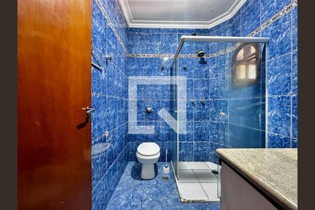 Casa à venda com 248m², 4 quartos e 2 vagas Casa à venda com 248m², 4 quartos e 2 vagasBanheiro Social