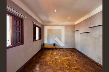 Casa à venda com 248m², 4 quartos e 2 vagas Casa à venda com 248m², 4 quartos e 2 vagasSuíte