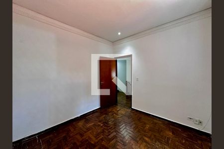 Casa à venda com 248m², 4 quartos e 2 vagas Casa à venda com 248m², 4 quartos e 2 vagasQuarto 3