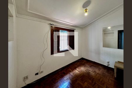 Casa à venda com 248m², 4 quartos e 2 vagas Casa à venda com 248m², 4 quartos e 2 vagasQuarto 2