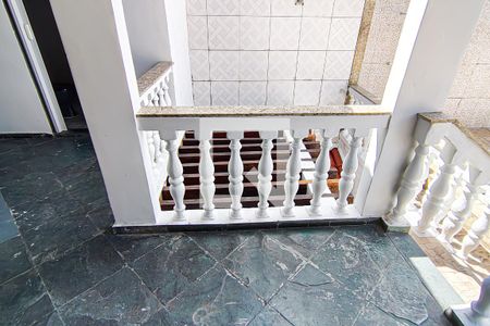 Casa à venda com 300m², 3 quartos e 4 vagas Casa à venda com 300m², 3 quartos e 4 vagasvaranda