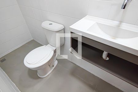 Casa à venda com 300m², 3 quartos e 4 vagas Casa à venda com 300m², 3 quartos e 4 vagasbanheiro