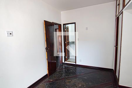 Casa à venda com 300m², 3 quartos e 4 vagas Casa à venda com 300m², 3 quartos e 4 vagasquarto 2 suite