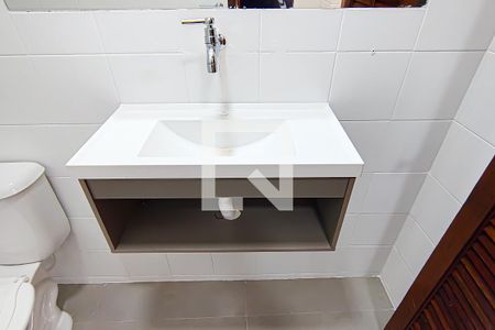 Casa à venda com 300m², 3 quartos e 4 vagas Casa à venda com 300m², 3 quartos e 4 vagasbanheiro