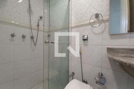 Apartamento à venda com 118m², 3 quartos e 1 vaga Apartamento à venda com 118m², 3 quartos e 1 vagaBanheiro