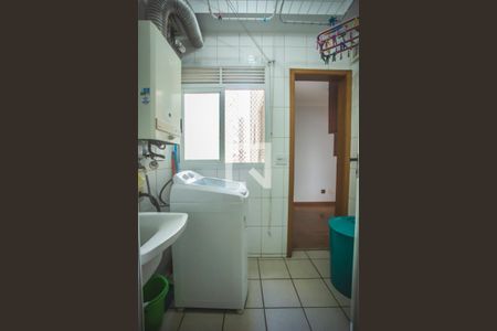 Apartamento para alugar com 96m², 4 quartos e 3 vagas Apartamento para alugar com 96m², 4 quartos e 3 vagasÁrea de Serviço