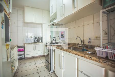 Apartamento para alugar com 96m², 4 quartos e 3 vagas Apartamento para alugar com 96m², 4 quartos e 3 vagasCozinha