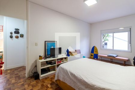 Casa à venda com 390m², 4 quartos e 4 vagas Casa à venda com 390m², 4 quartos e 4 vagasQuarto 1