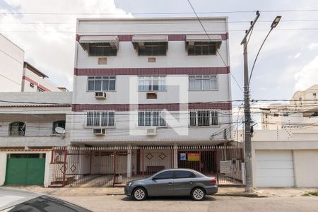 Apartamento à venda com 76m², 2 quartos e 1 vagaFachada/ Placa 