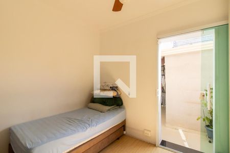 Casa à venda com 200m², 3 quartos e 2 vagas Casa à venda com 200m², 3 quartos e 2 vagasQuarto 2