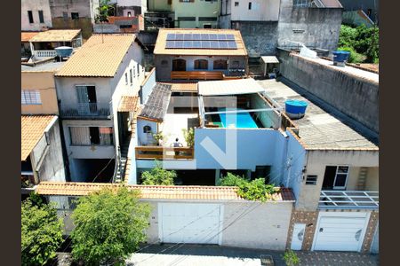Casa à venda com 270m², 3 quartos e 6 vagas Casa à venda com 270m², 3 quartos e 6 vagasVista da Rua