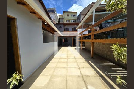 Casa à venda com 270m², 3 quartos e 6 vagas Casa à venda com 270m², 3 quartos e 6 vagasChurrasqueira