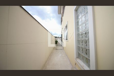 Casa à venda com 300m², 4 quartos e 6 vagas Casa à venda com 300m², 4 quartos e 6 vagasQuintal
