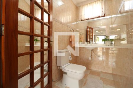 Casa à venda com 300m², 4 quartos e 6 vagasLavabo