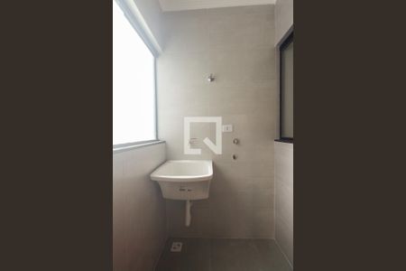 Apartamento à venda com 33m², 2 quartos e sem vaga Apartamento à venda com 33m², 2 quartos e sem vagaÁrea de Serviço