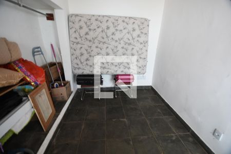 Casa à venda com 280m², 2 quartos e 2 vagasEdícula: Sala 1