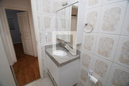 Casa à venda com 280m², 2 quartos e 2 vagasBanheiro