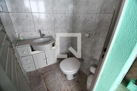 Casa à venda com 280m², 2 quartos e 2 vagasEdícula: Lavabo