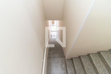 Casa para alugar com 50m², 2 quartos e sem vagaEscada