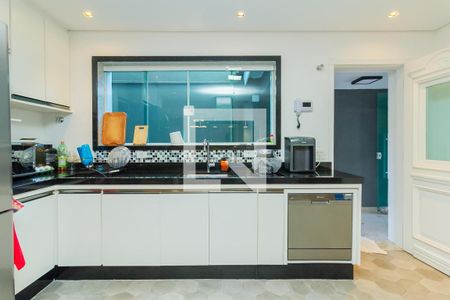 Casa à venda com 395m², 4 quartos e 11 vagas