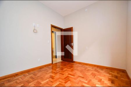 Casa à venda com 282m², 3 quartos e 4 vagas Casa à venda com 282m², 3 quartos e 4 vagasQuarto2/ suite