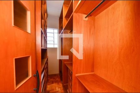 Casa à venda com 282m², 3 quartos e 4 vagas Casa à venda com 282m², 3 quartos e 4 vagasQuarto3/ suite