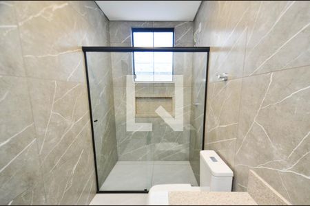 Casa à venda com 282m², 3 quartos e 4 vagas Casa à venda com 282m², 3 quartos e 4 vagasBanheiro social